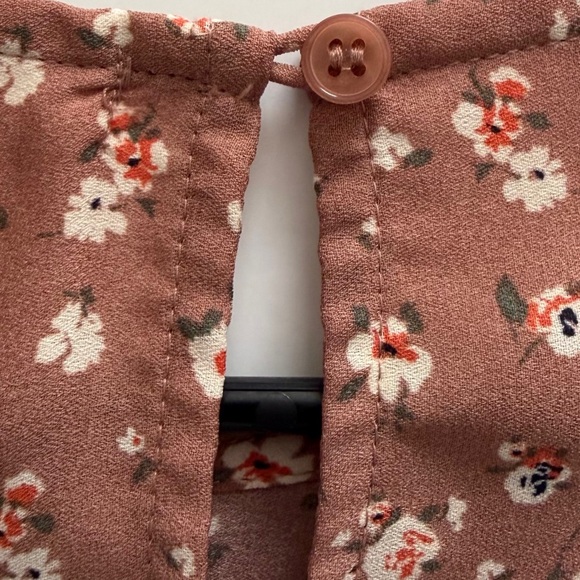 Pleione Brown Floral Puff-Sleeve Blouse - Picture 10 of 12